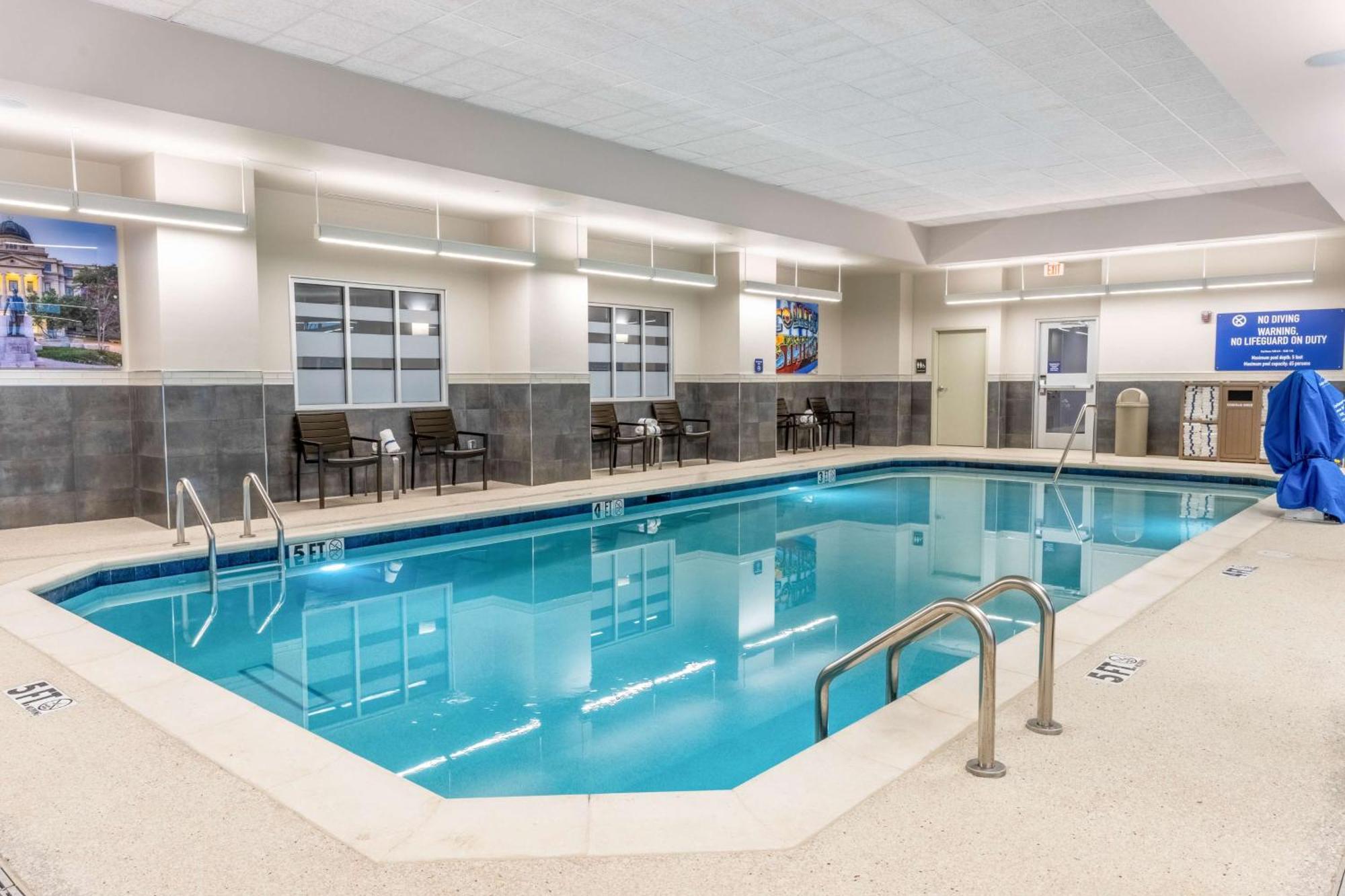 Drury Plaza Hotel Колидж Стейшън Екстериор снимка